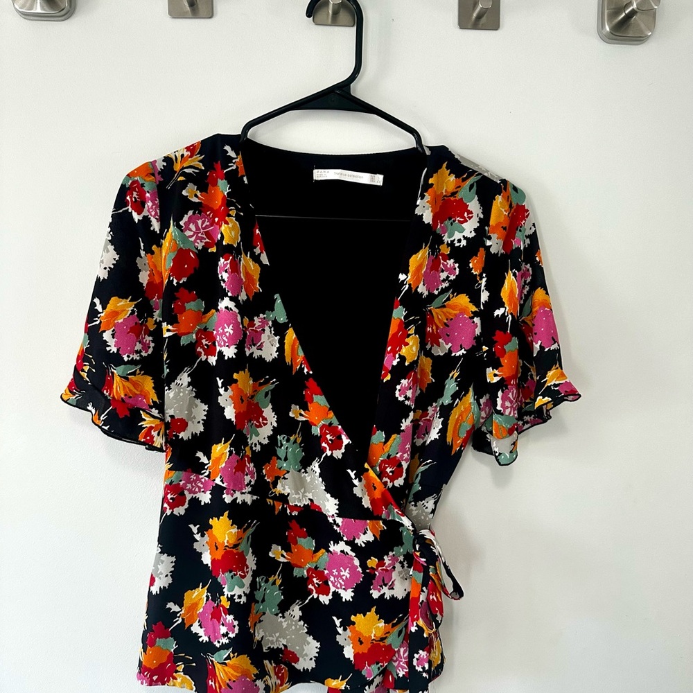 Zara's Floral Multicolor Blouse (Trafaluc Collection)
